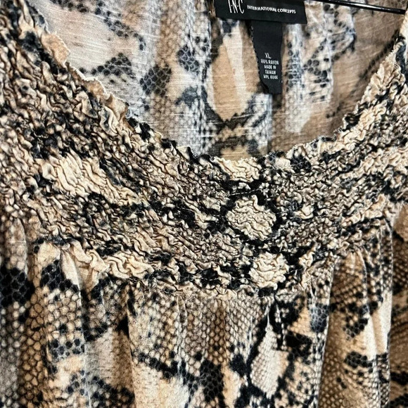 INC International Concepts Snakeskin Blouse XL Short Sleeves Gathered Neckline - Picture 6 of 8